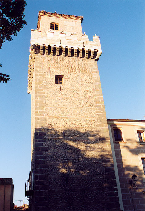 Torre Arias Dávila