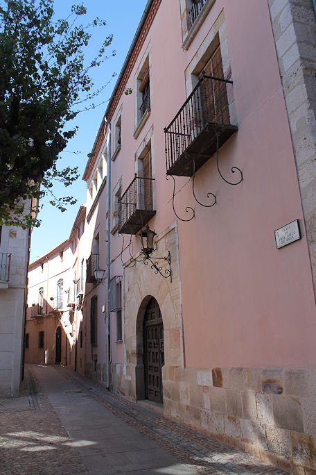 Plaza de Fray Diego de Deza & Calle Arcipreste