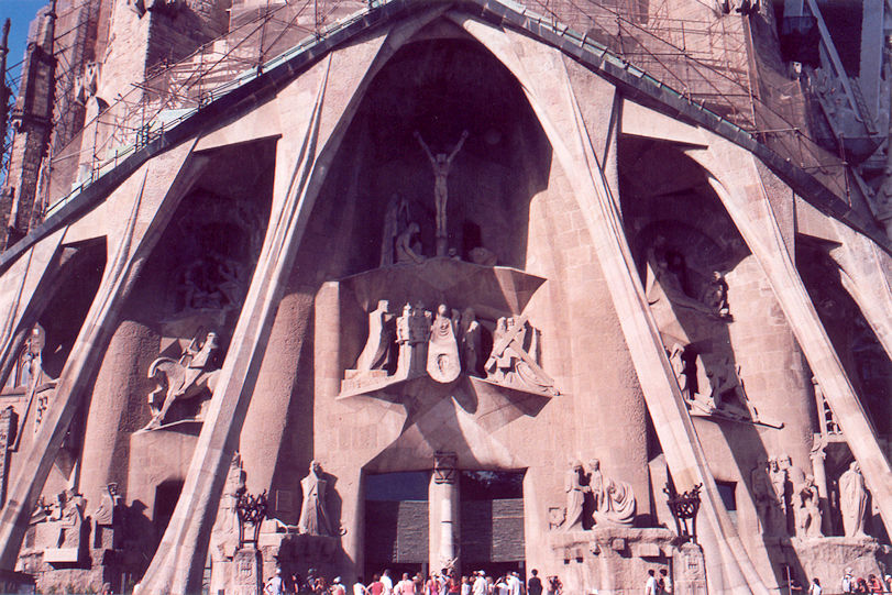 La Sagrada Família Passion Façade