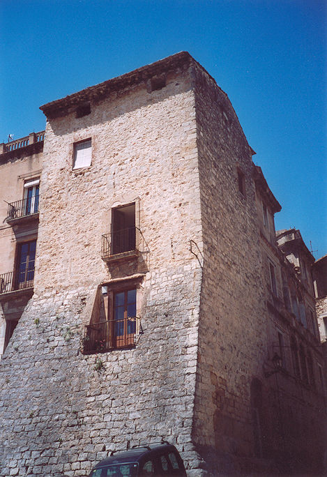 On Plaça de Sant Domènec