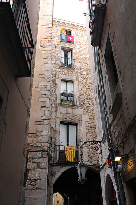 Carrer de Guillem Minali & Carrer de les Ferreries Velles