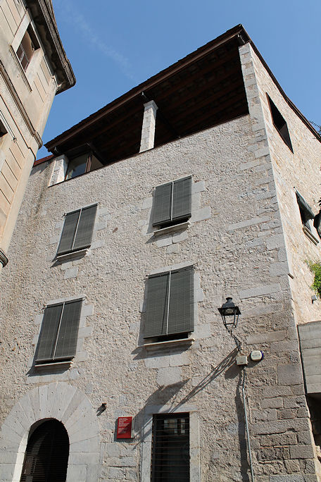 On Carrer dels Alemanys