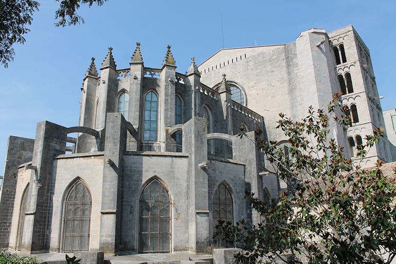 Catedral de Santa Maria apse & Torre de Carlemany