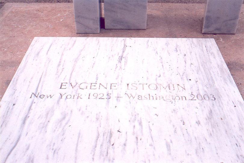 Eugene Istomin's grave