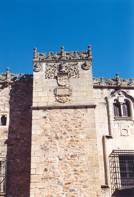 Palacio de los Golfines de Abajo