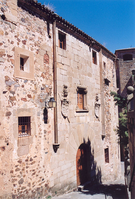 Casa de los Becerra