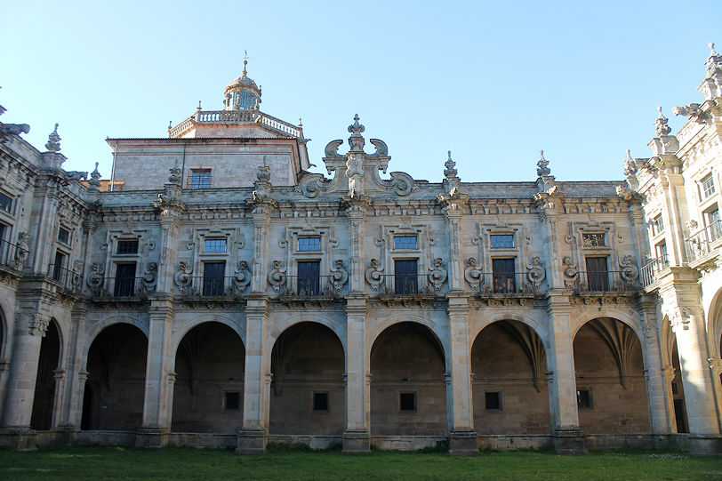 Monasterio de San Salvador Claustro Barroco