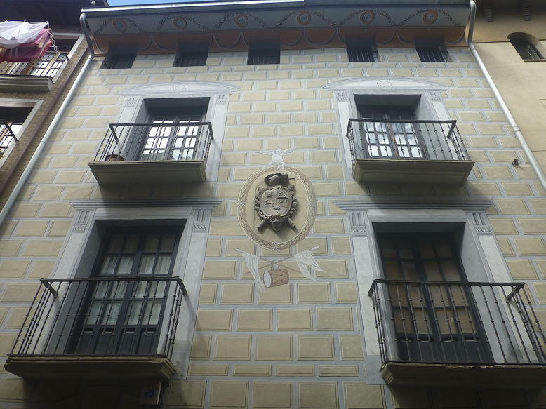 On Calle Julio Ruiz de Alda