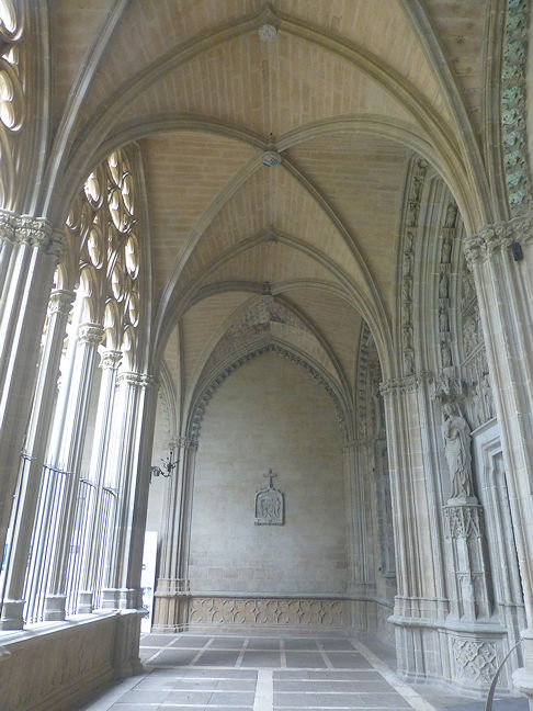 Catedral de Santa María la Real cloister