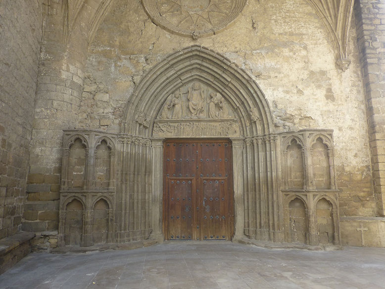 Iglesia de San Salvador portal