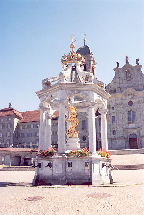 Lady fountain & Abbey