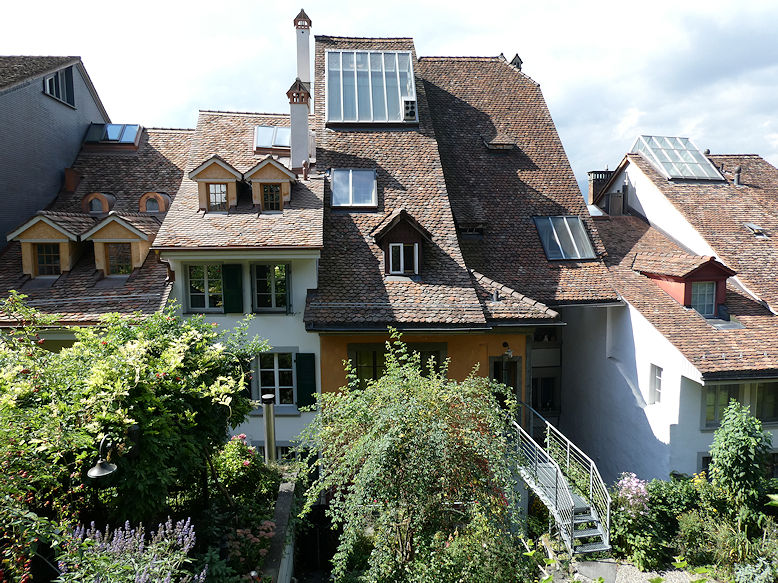 Roofs of the back of the houses along Obere Hauptgasse viewed from the Pavillon at the top of Kirchtreppe