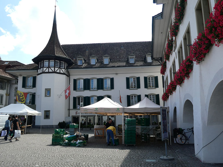 Rathausplatz with the Town Hall on the right