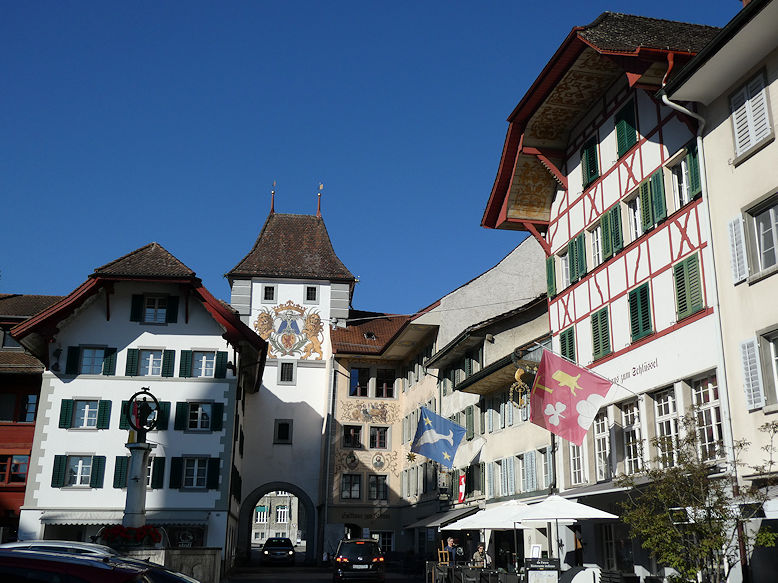 Obertor & Hauptgasse with Oberer Stadtbrunnen